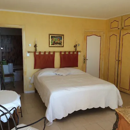 La Lezardiere ベッド・アンド・ブレックファスト